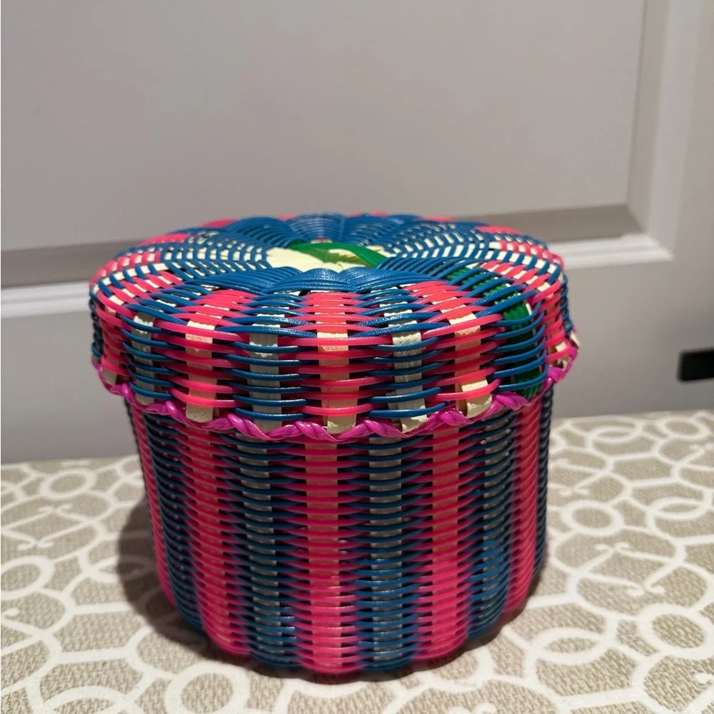 Plastic woven basket round 'catch all' with lid ~ multicolor stripes